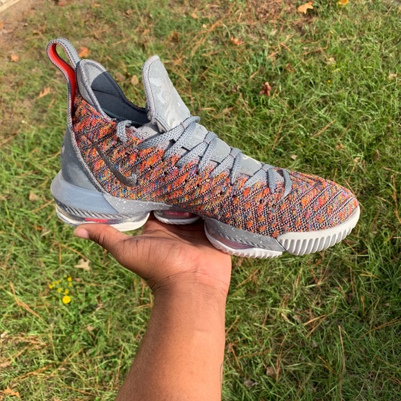 lebron 16 vision